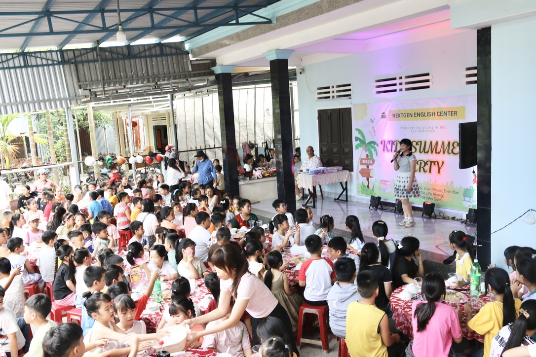 Phụ huynh và học sinh cùng tham gia
